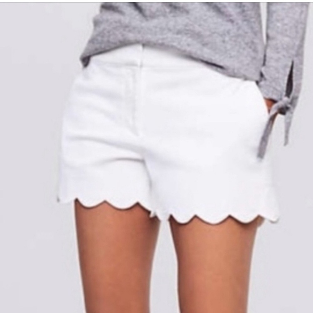 LOFT High Waist White Relaxed Scalloped Shorts Size 14